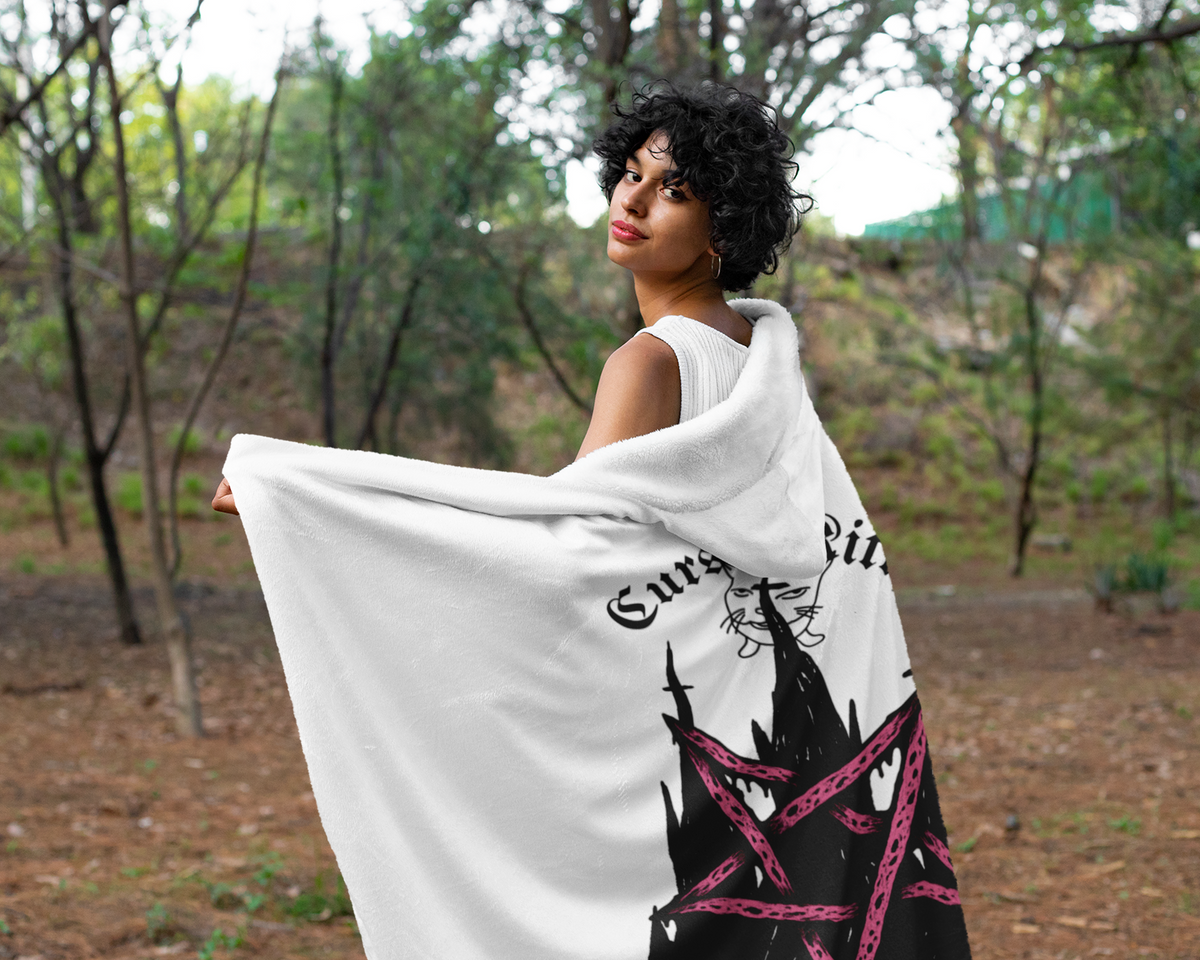Cursed Kitty Velveteen Plush Blanket – Gothic Pink Pentagram Cat Design